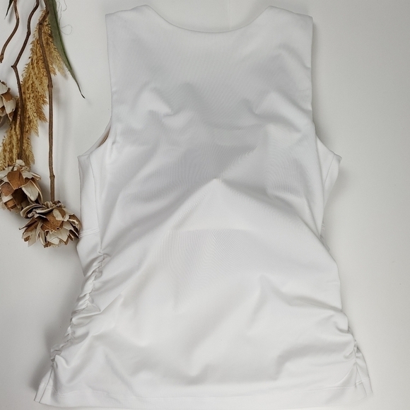 ATHLETA White Exercise Rouged Side Top Sz M 38DD - Picture 3 of 15